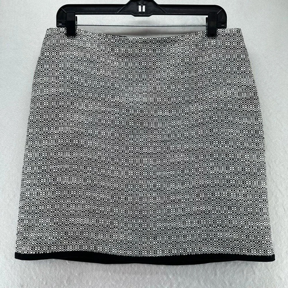 White House Black Market Dresses & Skirts - White House Black Market Skirt Sz 10 Tweed Pencil Mini Cotton Blend Black/White